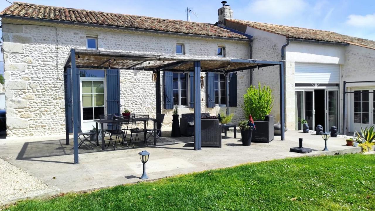 B&B Bel Agave Saint-Georges-des-Agouts Exterior photo